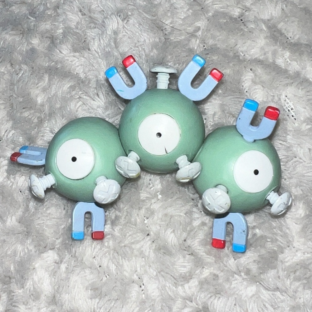 2008 JAKKS Pacific Magnemite Pokemon Figure - Nintendo Collection Toy Rare!